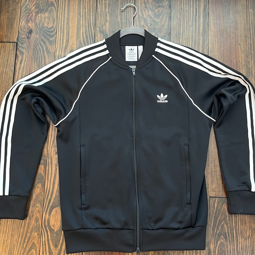 Adidas Black Tracksuit Top Size Medium (Trefoil Logo)